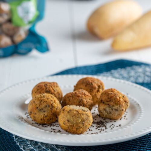 Bolinha Fit de Frango com Mandioquinha e Chia (100g)