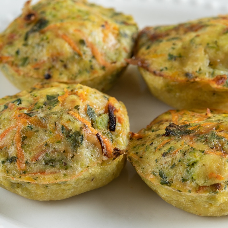 Muffin de Cenoura, Brócolis e Parmesão Mineiro (110g) - Imagem 4