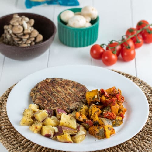 Hambúrguer de Cogumelos + Batata Doce c/ Alecrim + Abóbrinha Paulista (320g)